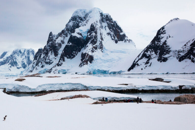 Miért „mozgatják” a tudósok minden évben a Déli-sarkot?