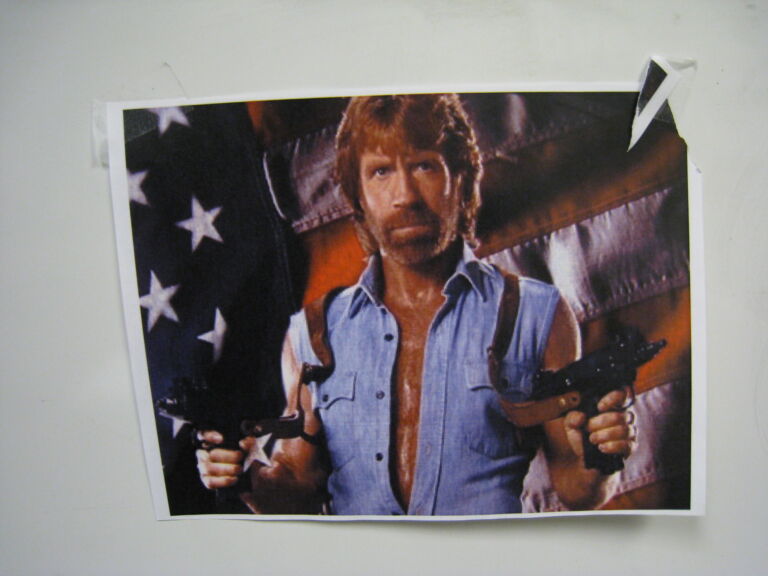 A férfi, aki nem hord órát, mert ő mondja meg, mennyi az idő: Chuck Norris öröksége