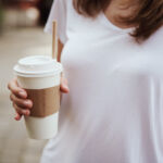 Meglepő igazság a kávézóláncok italairól: így válassz okosan 2026-ban
