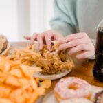 Méreganyagok a tányérunkon? Egy harvardi orvos elárulta, mely ételek a legrosszabbak a szervezetünknek