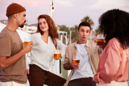 Pohárral a kézben: Te vajon melyik ivótípusba tartozol?